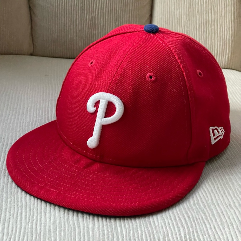 Red Phillies New Era 59Fifty Baseball Cap, fitted size 7